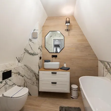 Apartment In Ko Obrzeg Near Seaside Beach, Cleaning Included Apartmán