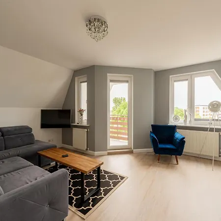 Apartment In Ko Obrzeg Near Seaside Beach, Cleaning Included Apartmán Kolobřeh